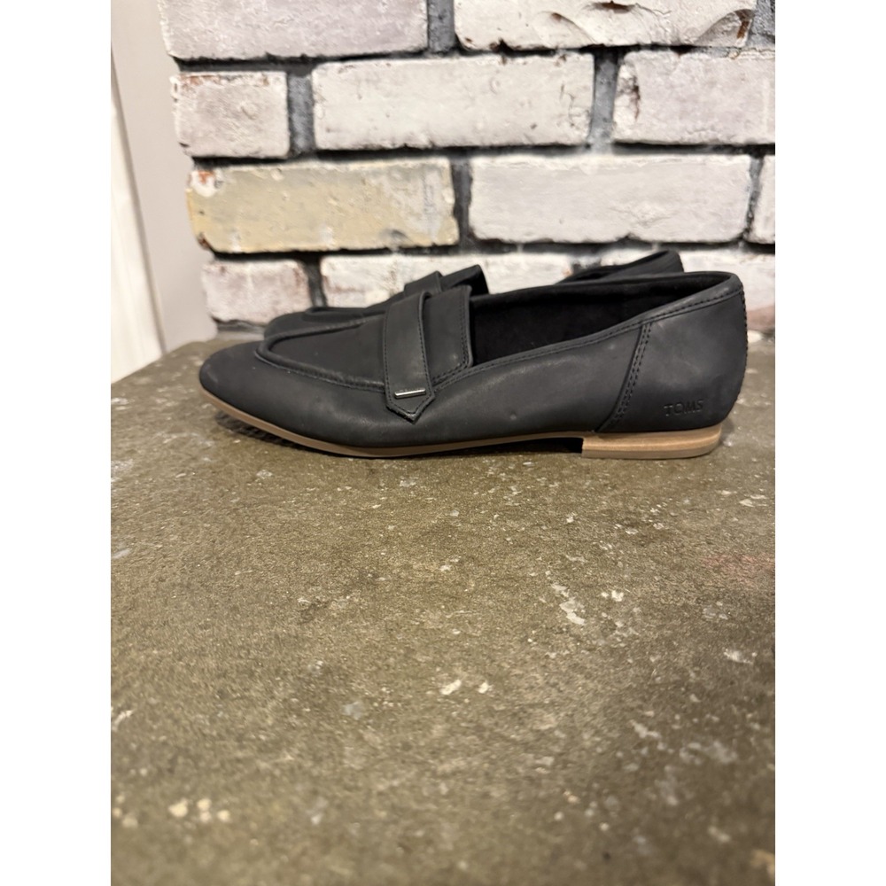 Woman's Flats TOMS Lynette Loafer Size 9.5 Dress Shoe Work